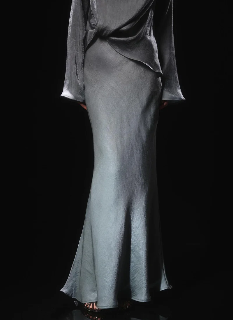 Lichi Flared maxi skirt in shiny fabric